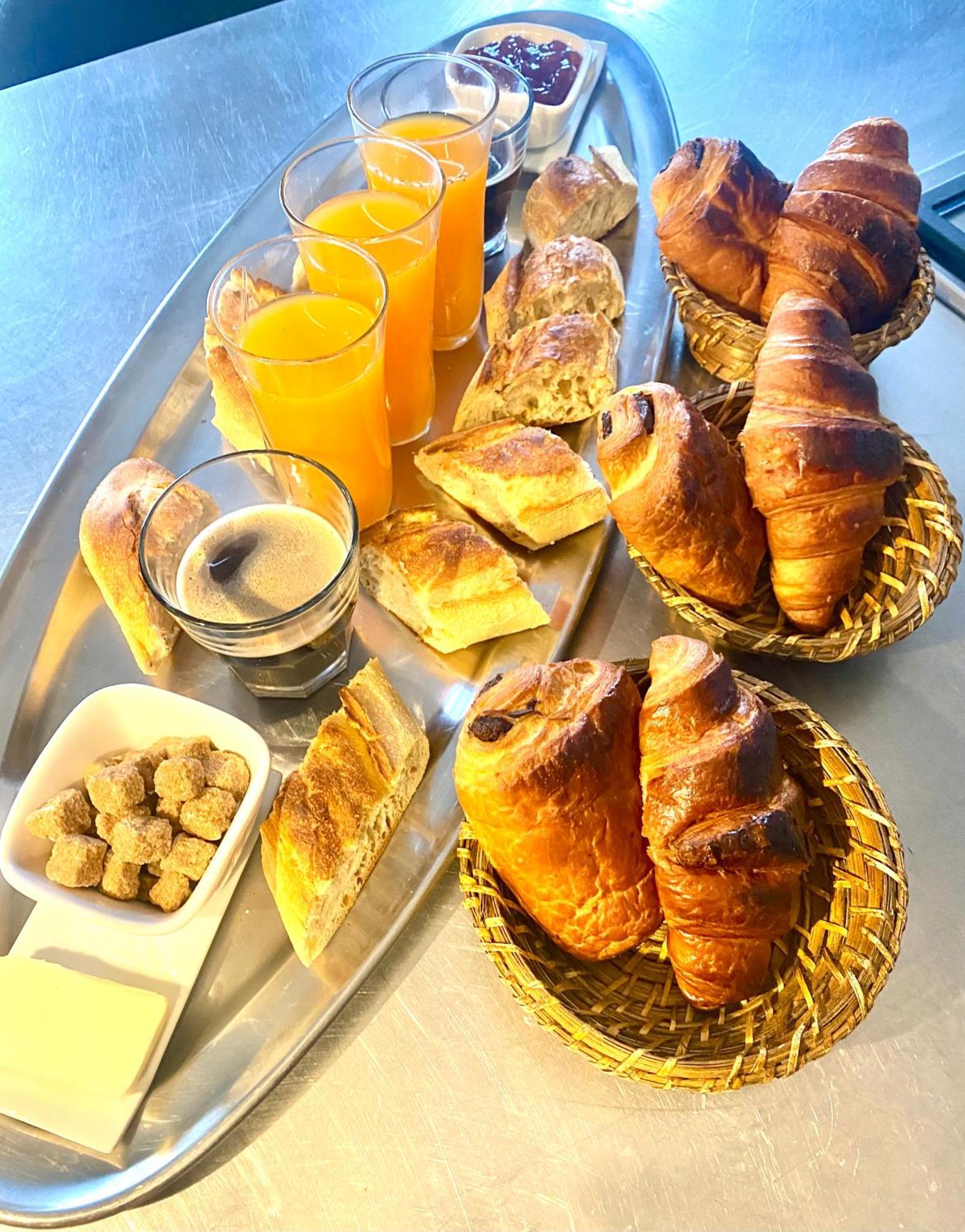 Les 3 E Bed & Breakfast Englebelmer Dış mekan fotoğraf
